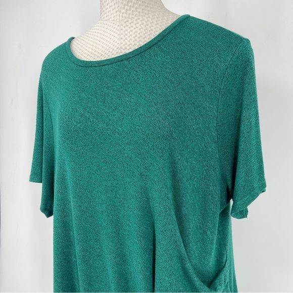 Ava & Viv Green Side-Gathered Top | Size XL | Casual & Flattering Fit | 1-111 - Picture 8 of 11
